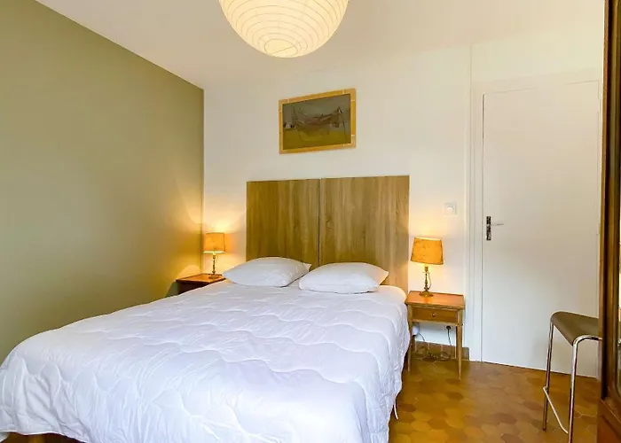 Charmante De Plain Pied A Proximite De La Villa *